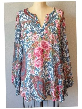 Show Me Your MuMu Pink & Blue Floral Paisley V-Neck Blouse